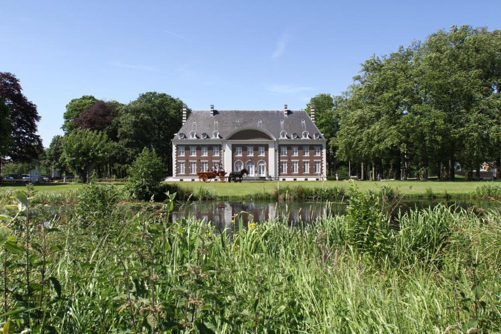 Hotel Kasteel Pietersheim Maastricht - Lanaken Zewnętrze zdjęcie